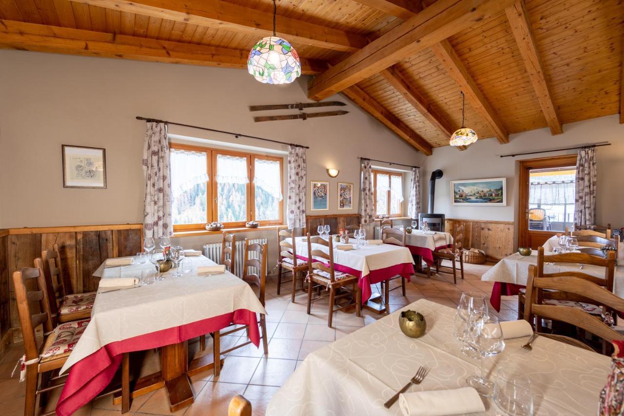 Mont Velan Chambres & Restaurant Saint-Oyen Eksteriør bilde