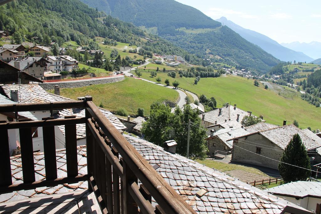 Mont Velan Chambres & Restaurant Saint-Oyen Eksteriør bilde